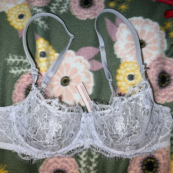 Victoria’s Secret Bras - Picture 4 of 10